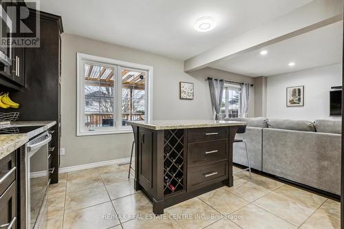 20 Waxwing Crescent, Guelph, ON - Indoor Photo Showing Kitchen