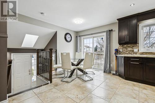 20 Waxwing Crescent, Guelph, ON - Indoor