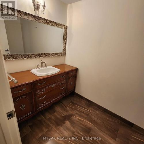 34-46 Walton Street, Port Hope, ON - Indoor Photo Showing Bathroom