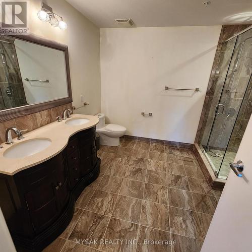 34-46 Walton Street, Port Hope, ON - Indoor Photo Showing Bathroom