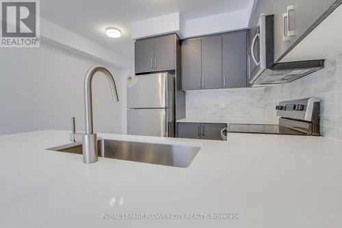 43 - 99 Roger Street, Waterloo, ON - Indoor Photo Showing Kitchen