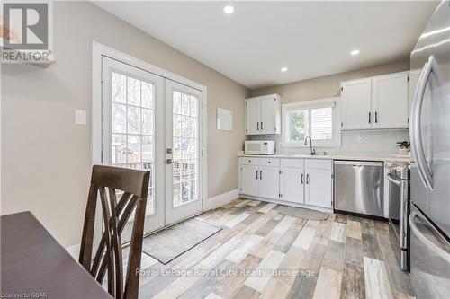 520 Pineview Gardens, Shelburne, ON - Indoor Photo Showing Kitchen