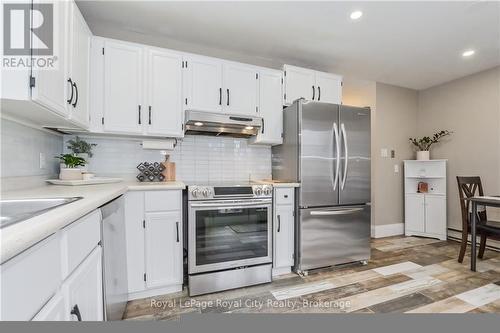 520 Pineview Gardens, Shelburne, ON - Indoor Photo Showing Kitchen With Stainless Steel Kitchen