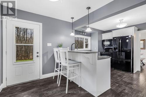 388 Balmy Beach Road, Georgian Bluffs, ON - Indoor Photo Showing Kitchen