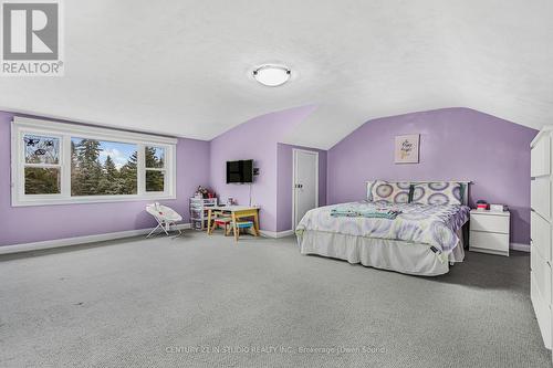 388 Balmy Beach Road, Georgian Bluffs, ON - Indoor Photo Showing Bedroom