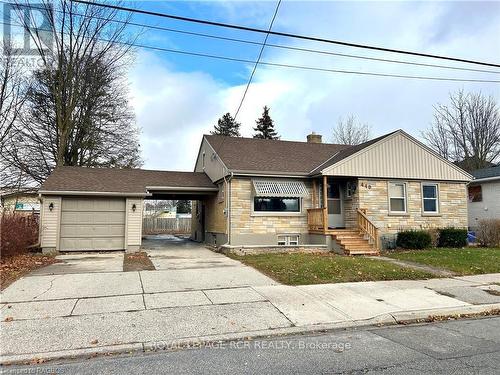 440 9Th Street, Hanover, ON - Outdoor With Facade