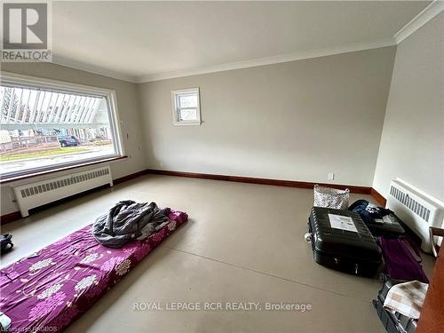 440 9Th Street, Hanover, ON - Indoor Photo Showing Other Room