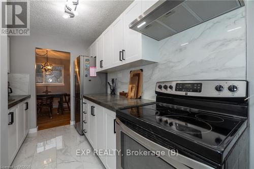 4 Lamson Crescent, Owen Sound, ON - Indoor Photo Showing Kitchen