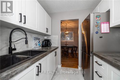 4 Lamson Crescent, Owen Sound, ON - Indoor Photo Showing Kitchen With Double Sink