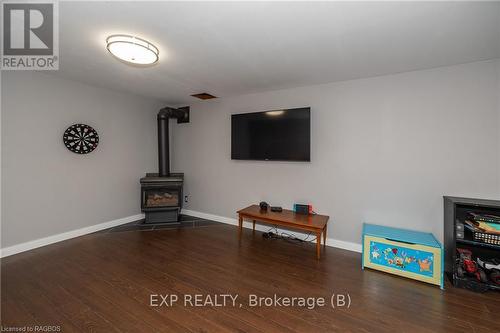 4 Lamson Crescent, Owen Sound, ON - Indoor With Fireplace