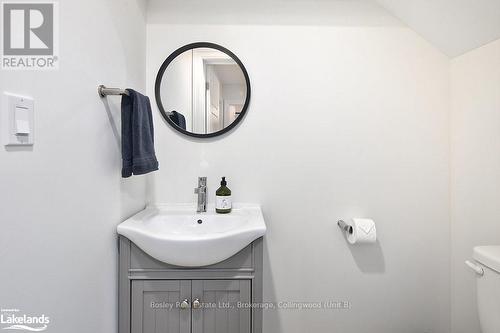 121 Dove Drive, Blue Mountains (Thornbury), ON - Indoor Photo Showing Bathroom