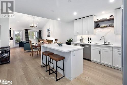 121 Dove Drive, Blue Mountains (Thornbury), ON - Indoor Photo Showing Kitchen With Upgraded Kitchen