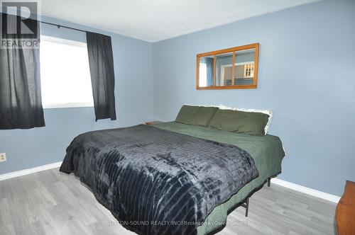 1905 8Th Avenue E, Owen Sound, ON - Indoor Photo Showing Bedroom