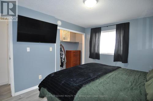 1905 8Th Avenue E, Owen Sound, ON - Indoor Photo Showing Bedroom