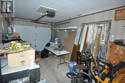 1905 8Th Avenue E, Owen Sound, ON - Indoor Photo Showing Garage