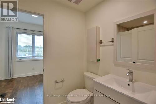 207 - 11 Beckwith Lane, Blue Mountains (Blue Mountain Resort Area), ON - Indoor Photo Showing Bathroom