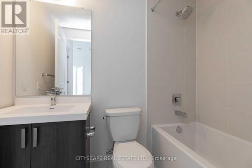 3508 - 7895 Jane Street, Vaughan, ON - Indoor Photo Showing Bathroom