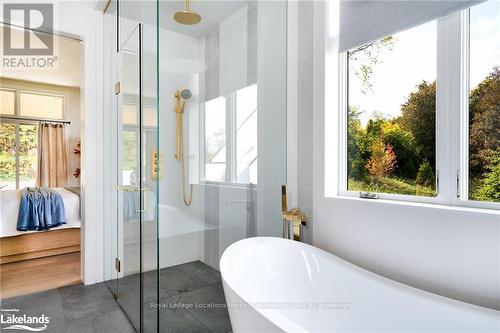 109 Pheasant, Blue Mountains (Thornbury), ON - Indoor Photo Showing Bathroom