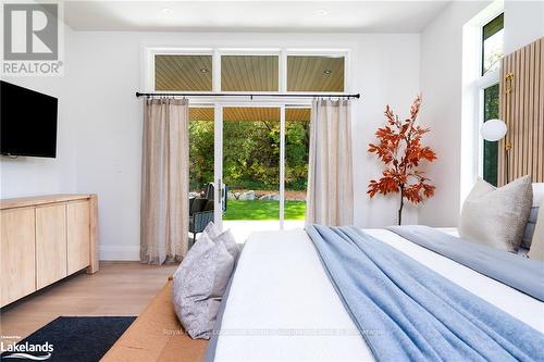 109 Pheasant, Blue Mountains (Thornbury), ON - Indoor Photo Showing Bedroom