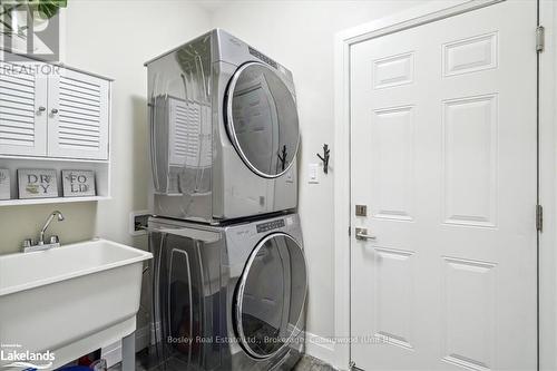 194 Courtland Street, Blue Mountains (Blue Mountain Resort Area), ON - Indoor Photo Showing Laundry Room