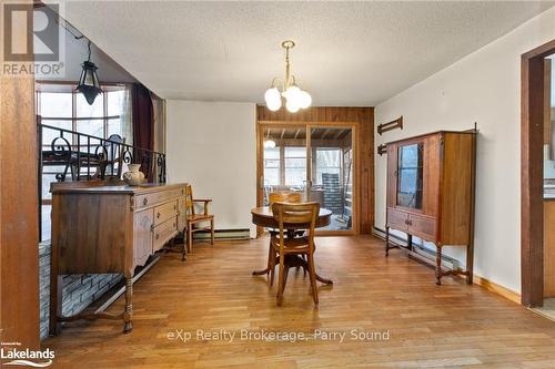 11 Macfarlane Street, Parry Sound, ON - Indoor Photo Showing Dining Room