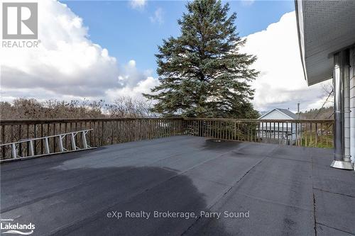 11 Macfarlane Street, Parry Sound, ON - Outdoor