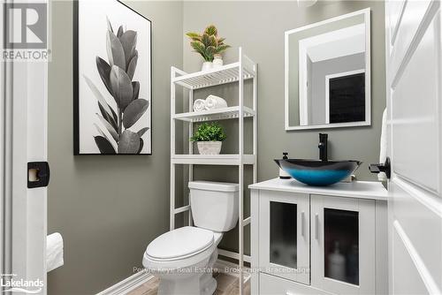 80 Chambery Street, Bracebridge (Macaulay), ON - Indoor Photo Showing Bathroom