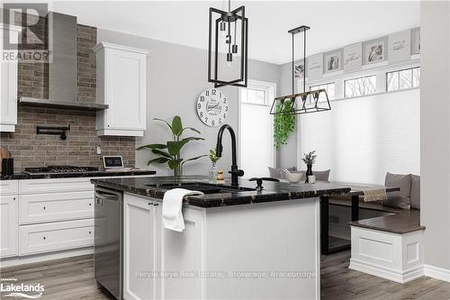 80 Chambery Street, Bracebridge (Macaulay), ON - Indoor Photo Showing Kitchen With Upgraded Kitchen