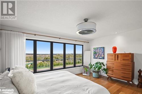 6398 Second Line, Centre Wellington, ON - Indoor Photo Showing Bedroom