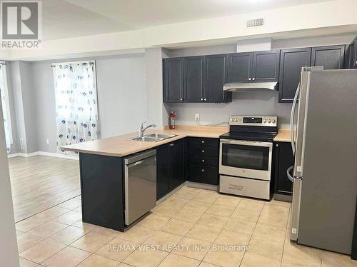 B - 358 Edgehill Drive, Barrie, ON - Indoor Photo Showing Kitchen With Double Sink