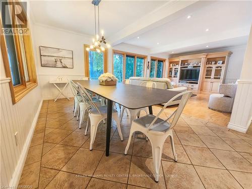 426 Mallory Beach Road, South Bruce Peninsula, ON - Indoor Photo Showing Dining Room