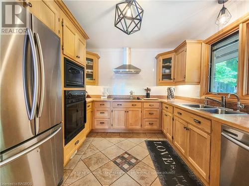 426 Mallory Beach Road, South Bruce Peninsula, ON - Indoor Photo Showing Kitchen With Double Sink