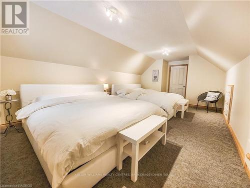 426 Mallory Beach Road, South Bruce Peninsula, ON - Indoor Photo Showing Bedroom