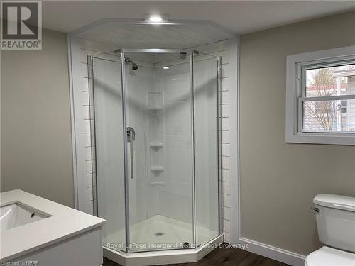 16 Bloomsbury Drive, Ashfield-Colborne-Wawanosh (Colborne), ON - Indoor Photo Showing Bathroom