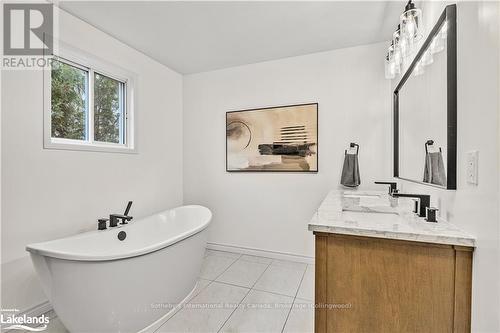 295 Eliza Street, Meaford, ON - Indoor Photo Showing Bathroom