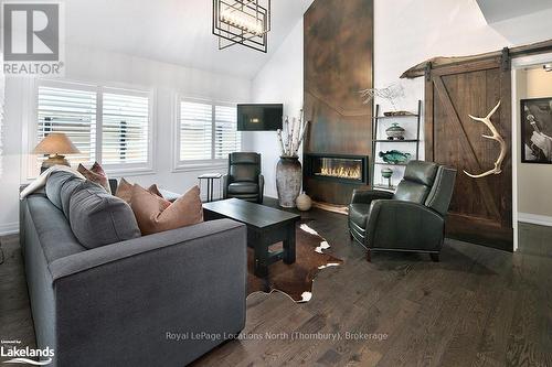 104 Clippers Lane, Blue Mountains, ON - Indoor Photo Showing Living Room With Fireplace