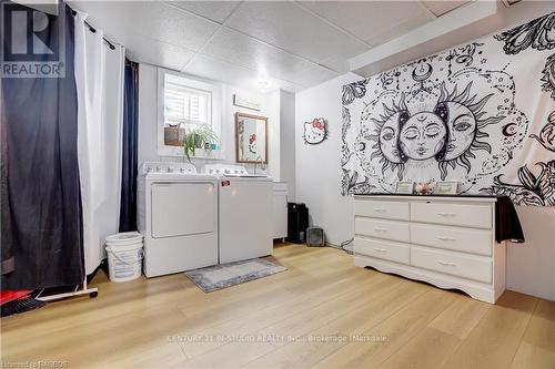 218 Marilyn Street, Shelburne, ON - Indoor Photo Showing Laundry Room