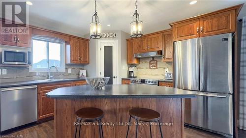 71 Clayton Street, West Perth (Mitchell), ON - Indoor Photo Showing Kitchen With Stainless Steel Kitchen