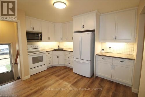 854 Grey Road 28, Hanover, ON - Indoor Photo Showing Kitchen