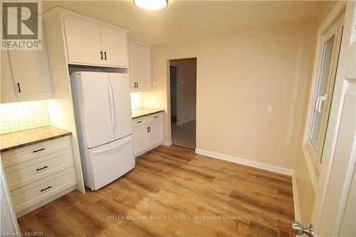 854 Grey Road 28, Hanover, ON - Indoor Photo Showing Kitchen