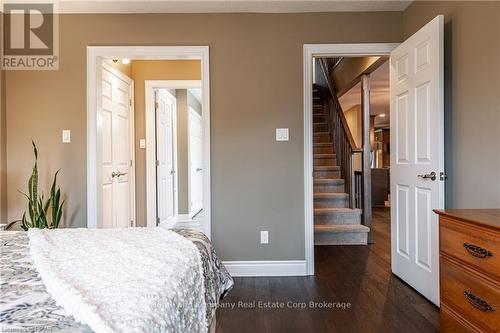 221 - 50 Galt Road Road, Stratford, ON - Indoor Photo Showing Bedroom