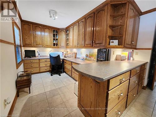 347 Tyendinaga Drive, Saugeen Shores (South Bruce Peninsula), ON - Indoor Photo Showing Kitchen With Double Sink