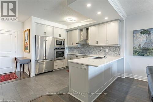 405 - 235 John Street N, Stratford, ON - Indoor Photo Showing Kitchen