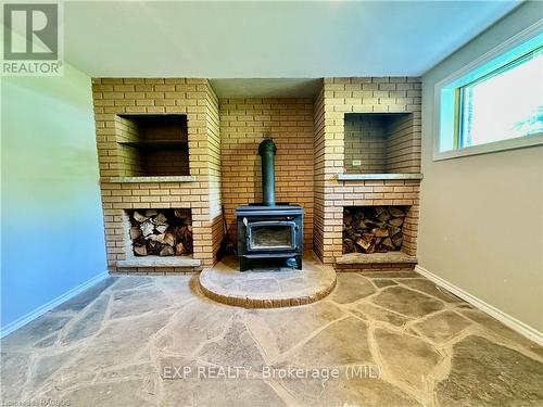 129 Westfall Crescent, West Grey, ON - Indoor With Fireplace