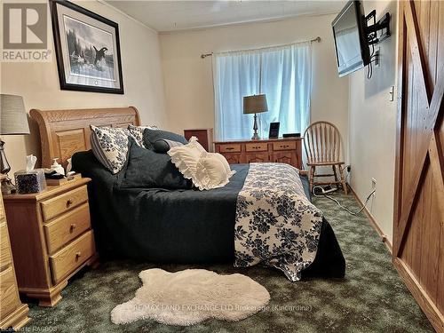 496 Queen Street, Kincardine, ON - Indoor Photo Showing Bedroom