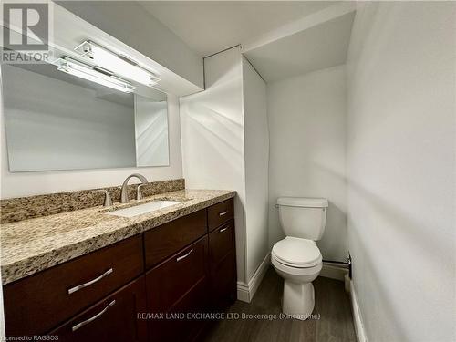 496 Queen Street, Kincardine, ON - Indoor Photo Showing Bathroom