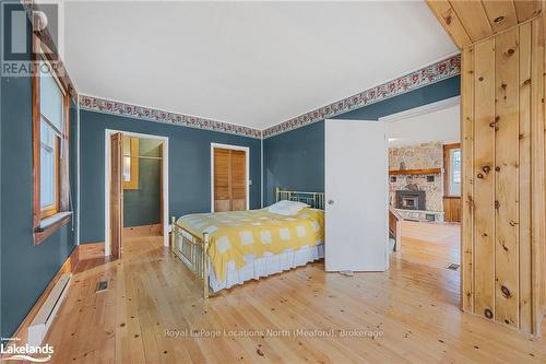 556341 6Th Line, Blue Mountains, ON - Indoor Photo Showing Bedroom