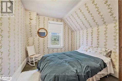 556341 6Th Line, Blue Mountains, ON - Indoor Photo Showing Bedroom