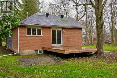 950 16Th Street W, Georgian Bluffs, ON - Outdoor With Exterior