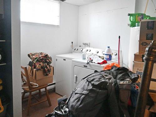 Salle de lavage - 566  - 568 Rue Kitchener, La Tuque, QC - Indoor Photo Showing Laundry Room